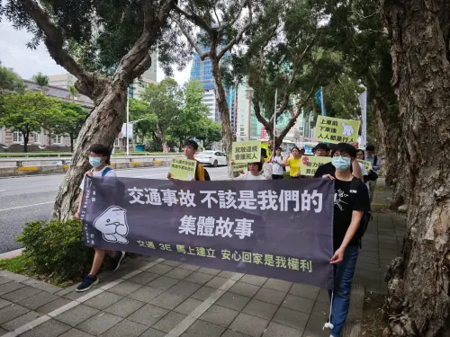 ▲多個民團發起聯合聲明「交通事故不該是我們的集體故事」。(圖/翻攝自還路於民 Vision Zero Taiwan臉書粉專) ▲多個民團發起聯合聲明「交通事故不該是我們的集體故事」。(圖/翻攝自還路於民 Vision Zero Taiwan臉書粉專)