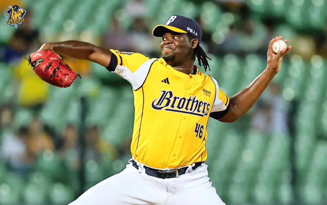 ▲中信兄弟德保拉先發面對富邦悍將，繳出6局失1分好投，賽後拿下生涯第71勝，正式超越風神，成為隊史最多勝洋投。（圖／中信兄弟提供）