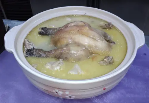 三六食府的招牌菜雞湯,頻頻被黃仁勳稱讚好喝。(圖/翻攝三六食府臉書) ▲三六食府的招牌菜雞湯,頻頻被黃仁勳稱讚好喝。(圖/翻攝三六食府臉書)