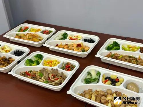 ▲𡘙禾堂主打簡餐現點現炒、快速供餐，而且口味地道，選擇性多，有40道各種特色主菜。（圖／記者陳美嘉攝，2025.05.23）