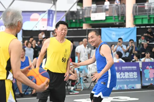 世壯運／侯友宜「警光籃球隊」半世紀後再合體！　激戰75歲神駒隊
