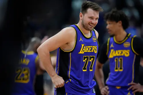 NBA/湖人「完美計畫」曝光!交易老鷹當家中鋒 Reaves還能留隊