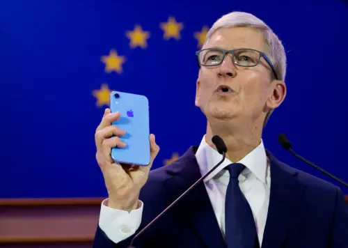 終於來了!蘋果可摺疊iPhone量產時程曝 郭明錤:鴻海今年Q3開案