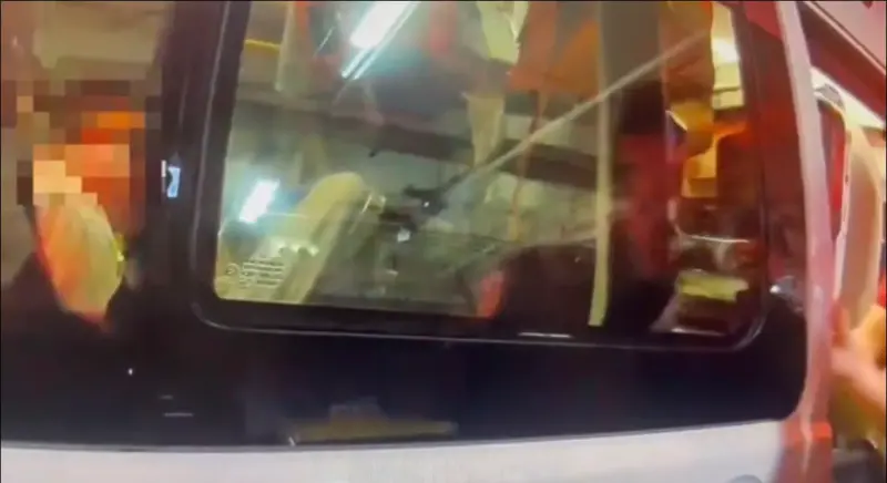 ▲ 27歲女子因行車糾紛，在101地下停車場，遭人持瑞士刀刺傷。（圖／翻攝畫面）