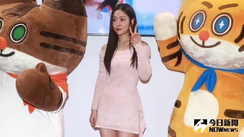 ▲宋知佑這次為粉絲見面會來台，今（24）日先到旅展替品牌站台。（圖／記者葉政勳攝）