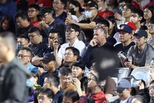 ▲味全龍「龍之子」徐若熙今日先發面對台鋼雄鷹，吸引4支大聯盟球探到場。（圖／味全龍提供）