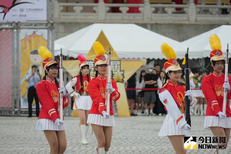 ▲國防部第8屆全國高級中等學校「愛國儀級棒」儀隊決賽，在國家兩廳院藝文廣場舉行。（圖／記者呂炯昌攝，2025.05.24）