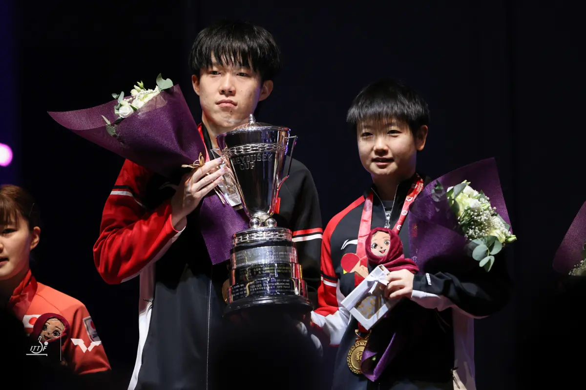 王楚欽、孫穎莎世錦賽混雙3連霸！3:1戰勝日本奪金 永久獲得獎盃