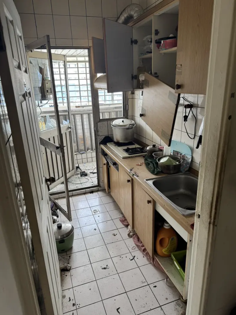 ▲ 台中市北屯區25日傳出氣爆事故，一名60多歲老翁臉頰燒燙傷送醫救治。（圖／翻攝畫面）