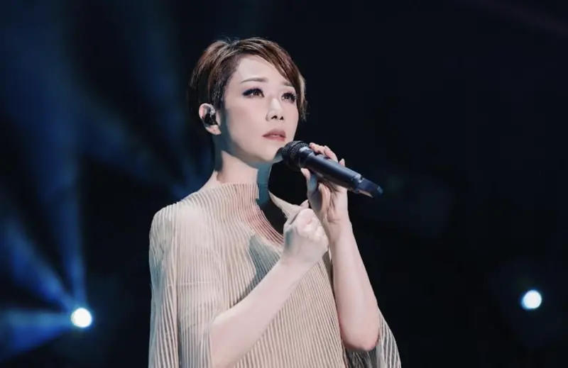 ▲林憶蓮闊別9年回到北京開唱，坦言對北京有些偏心，認為是可以自在自己的城市，她也帶來一連串經典名曲，讓觀眾聽得萬分感動。（圖／索尼音樂提供）