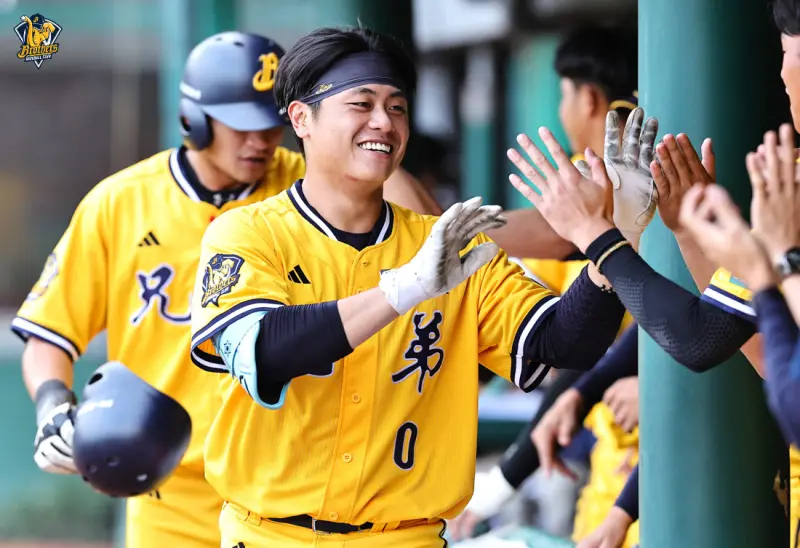 ▲隨著2025年中華職棒下半季開打，LINE TODAY中職賽事服務持續吸引大量球迷關注。為滿足球迷日益多元的觀賽需求，LINE TODAY與台灣指標棒球數據團隊「野球革命」合作。（圖／中信兄弟提供）