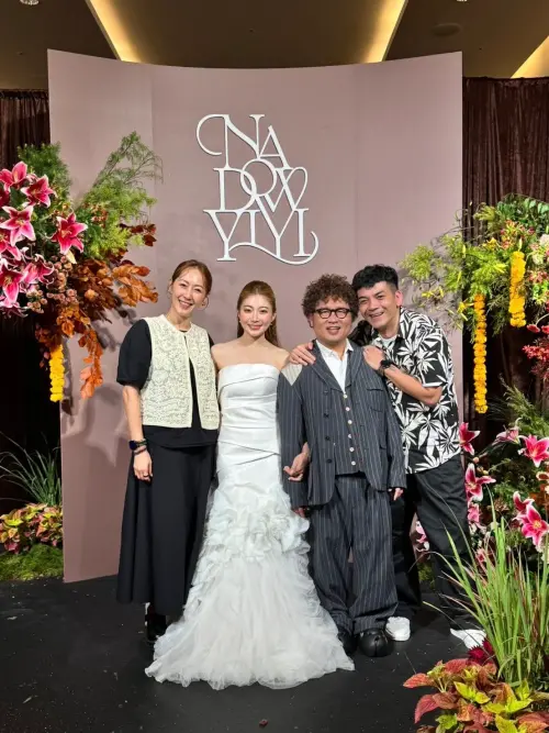 ▲史丹利（右1）結婚時，納豆（右2）特地從台中趕回台北當伴郎，再醉醺醺回台中工作。（圖／翻攝自史丹利臉書）