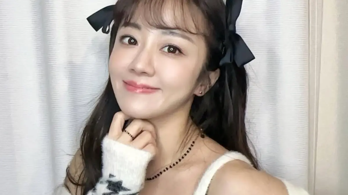 ▲39歲女星楊佩潔7歲出道，近日她上節目分享自己拍廣告高峰期時，兩年來拍了180支廣告，讓當時才8歲的她就幫家裡的人換了房子。（圖／楊佩潔IG）