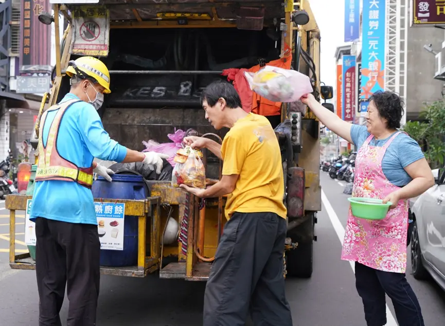 ▲端午節3天連假垃圾車有收嗎？《NOWnews》整理端午節台北、新北、桃園、新竹、基隆垃圾車收運情形一次看。（示意圖／彰化縣環保局）