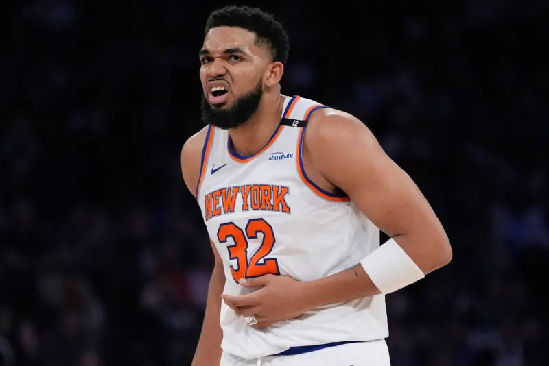 NBA／Barkley是足控？稱讚Towns「腳很好看」　後者回應讓人噴飯