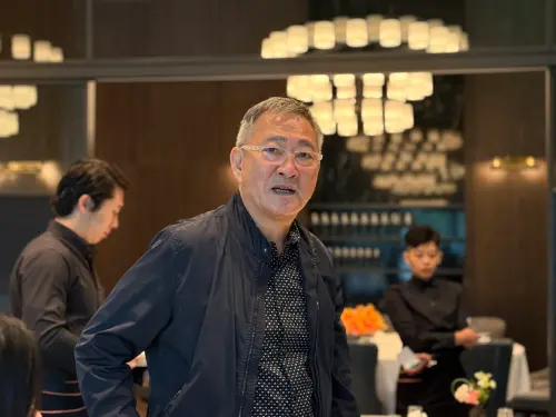 教父牛排進駐台北漢來大飯店!獨賣Newport美牛 商業午餐1480元 ▲創辦人主廚鄧有癸為「教父牛排漢來店」注入紐約最新餐飲嘗試。(圖/記者蕭涵云攝)