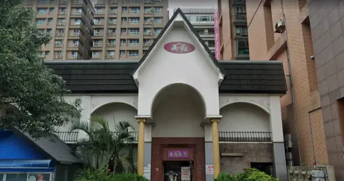 ▲港龘港式飲茶歐式自助百匯(圖/翻攝自Google Maps) ▲港龘港式飲茶歐式自助百匯(圖/翻攝自Google Maps)