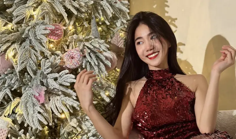 ▲網紅家寧持續開撕前男友Andy，喊冤自己沒拿「眾量級Crowd」頻道任何收益，但社群上的奢華生活卻遭起底，不是名牌包就是精品錶，讓網友痛罵：「馬桶裡撿到的嗎？」（圖／IG chianing_baby）