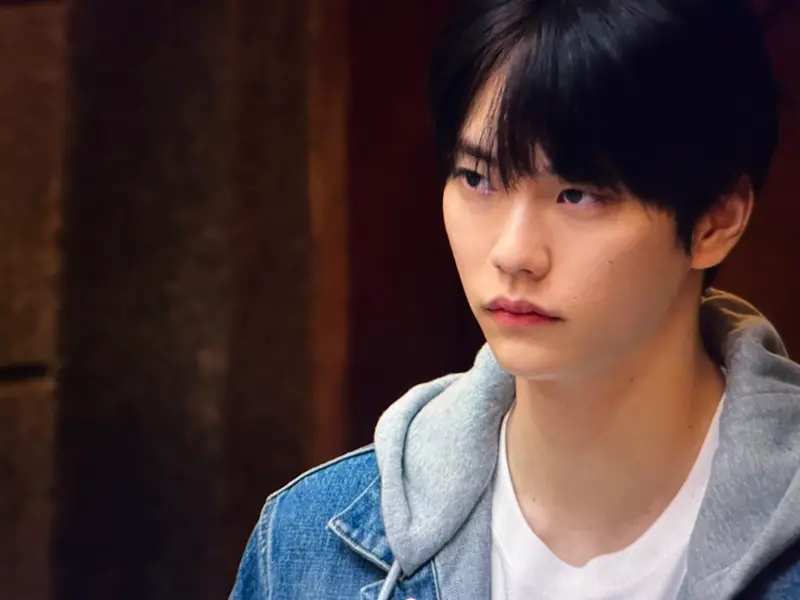 ▲《魔鬼的計謀2》泫揆奪冠，不過他在節目中爭議頗多，好幾度惹火德州撲克玩家7high，從頭到尾兩人都沒給對方好臉色。（圖／翻攝自Netflix）