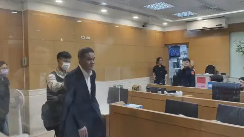 京華城土地買貴30億!中石化前董座500萬交保 ▲中石化董事長陳瑞隆複訊後200萬交保。(圖/翻攝畫面)