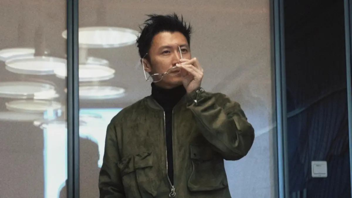 ▲謝霆鋒（如圖）在520時帶著王菲前往日本遊玩低調放閃，有網友意外巧遇2人，只見謝霆鋒幫王菲背著大包包，讓不少人感嘆：「鋒菲戀11年甜蜜不減！」（圖／翻攝自謝霆鋒微博）