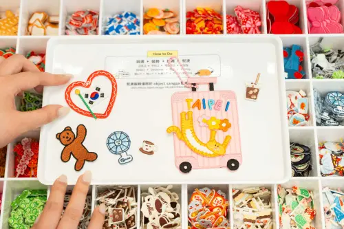 ▲先挑選喜歡的燙布貼，試著裝飾自己想要的模樣，結帳後就能進行熨燙。（圖／object提供）