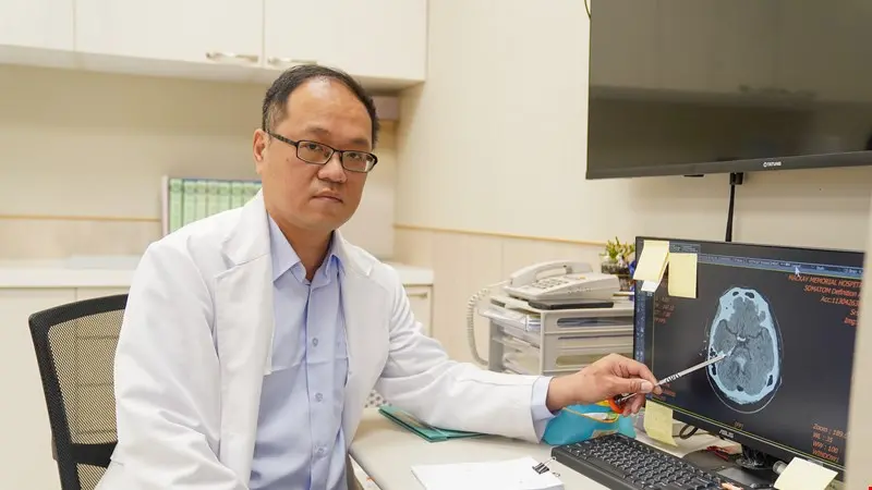 從癱瘓失語到能走能說！38歲男靠「經顱磁刺激術」逆轉腦幹出血