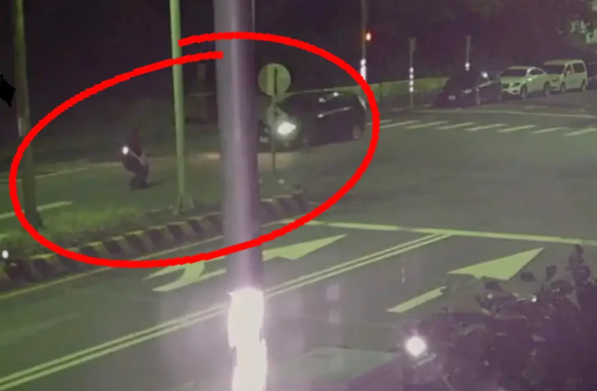 汐止警深夜攔查遇險！通緝犯攜毒拒檢撞警車 連開4槍制伏男女檔