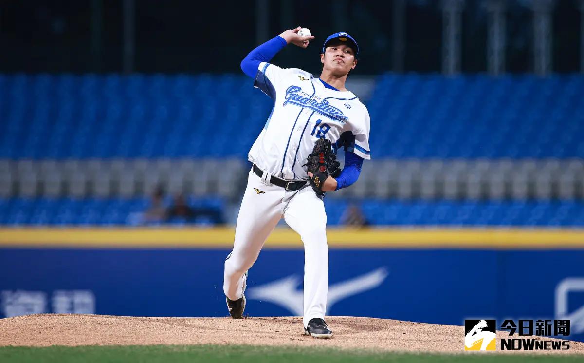 ▲富邦悍將先發投手黃保羅，9日因雨跳過1次先發，悍將總教練陳金鋒表示，13日可能會讓黃保羅先發出賽。。（圖／記者葉政勳攝 ,資料照）