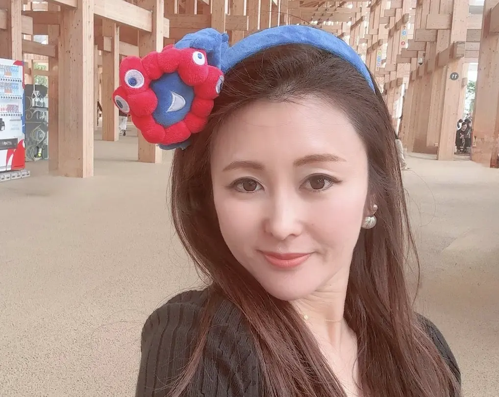 ▲日本女星佐藤麻衣分享，兒子在運動會上奪得第一名的好成績，更驚喜曝光兒子帥氣正臉照，吸引許多粉絲留言，「原來長這麼大了」。（圖／麻衣臉書）