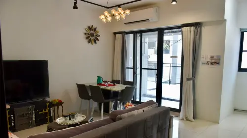 ▲ 「福樂幸福家」基地面積613.35坪，規劃為2棟地上8層、地下1層住商華廈，共有77戶住家、1戶店面，規劃二房、三房、2+1房。（圖／翻攝畫面）