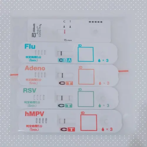 ▲巫漢盟醫師分享案例，表示一位4歲女童因發燒就醫，經過5種快篩結果卻認為「呼吸道融合病毒（RSV）」。（圖／阿包醫生陪你養寶包 - 小兒科巫漢盟醫師臉書粉專）