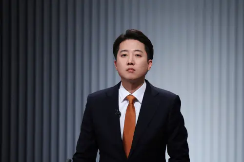 韓國大選辯論走歪！他扯在女性「重要部位插筷子」遭罵翻
