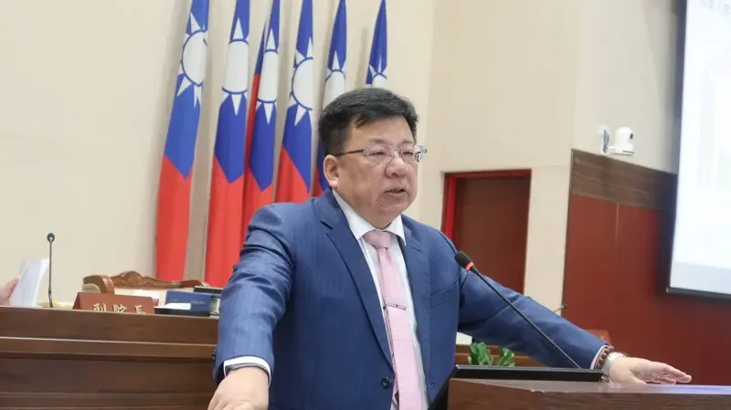 李俊俋公務車載狗被逮！她痛批「現世報」籲地檢署要辦