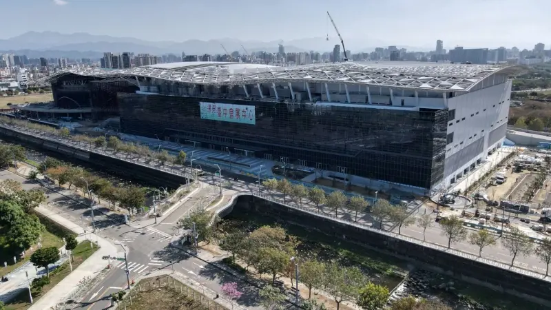 ▲「超巨蛋」位於興建中的台中國際會展中心附近。（圖／資料照片）