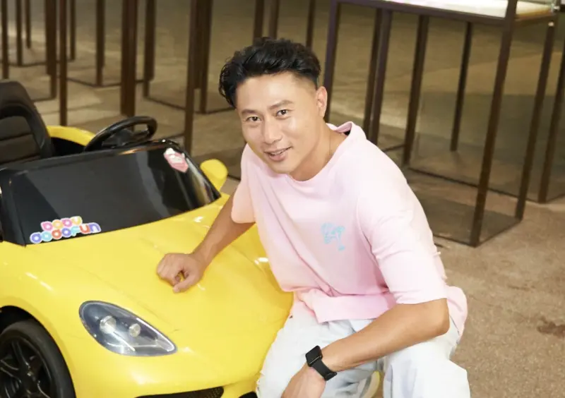 彭小刀入伍4個月被驗退！脊椎曾受傷　談男團閃兵「無法評論」