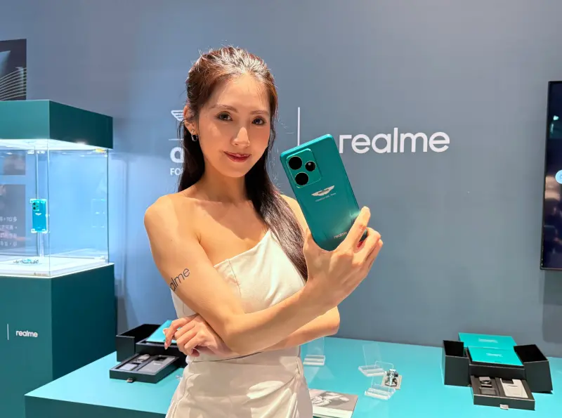 ▲realme 今在台發表GT 7系列，同步推出GT 7奧斯頓馬丁F1限量版。（圖／記者周淑萍攝）