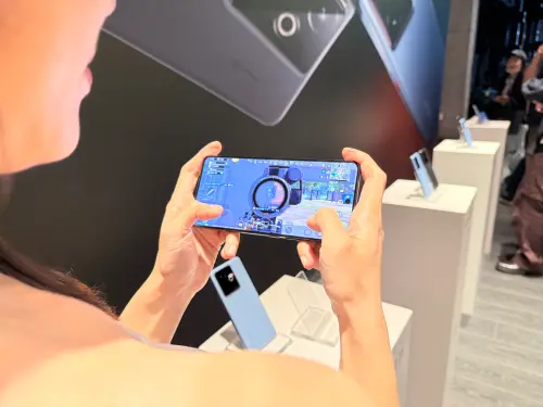 ▲realme GT 7系列。（圖／記者周淑萍攝）