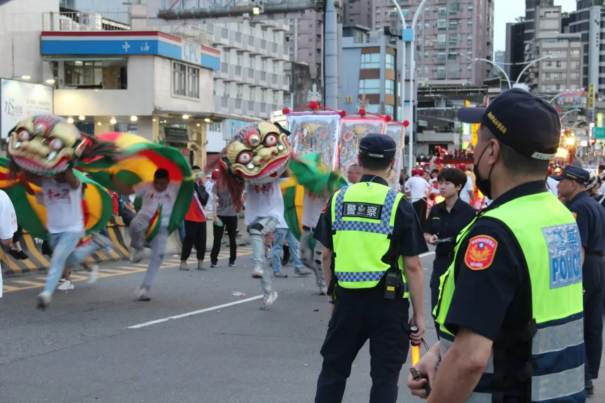 ▲淡水清水巖清水祖師遶境俗稱「淡水大拜拜」，是淡水地區最盛大的廟會。（圖／翻攝淡水警好讚）