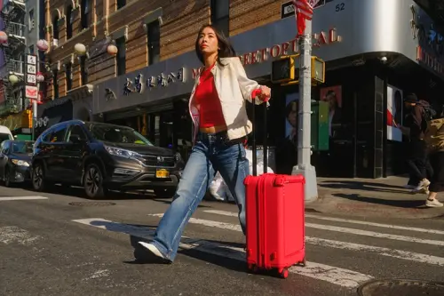 CASETiFY行李箱。(圖/官方提供 ▲CASETiFY行李箱。(圖/官方提供)