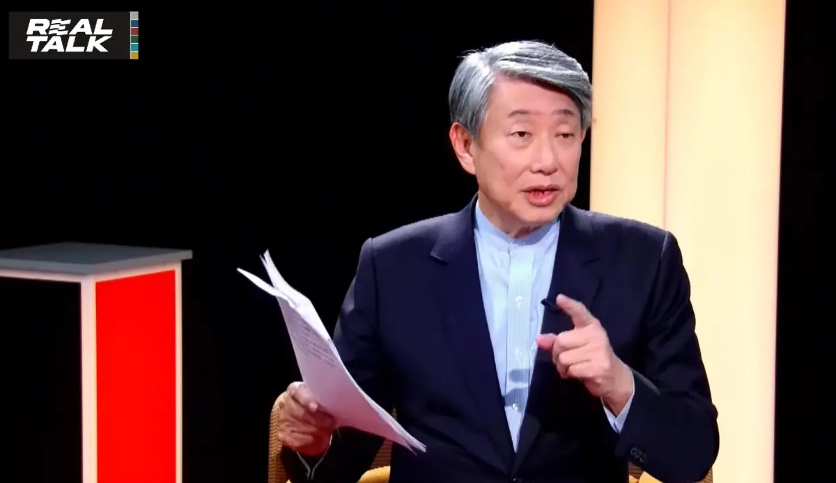 ▲郭智輝今（21）日在立法院證實，行政院副院長鄭麗君本週前往美國進行第4輪實體磋商，認為台積電赴美投資1,650億美元（約新台幣4.8兆元）是非常高的議價能力，這是日韓沒有的，談判團隊會爭取比競爭對手更低的關稅。（圖／取自《筱君台灣PLUS》）