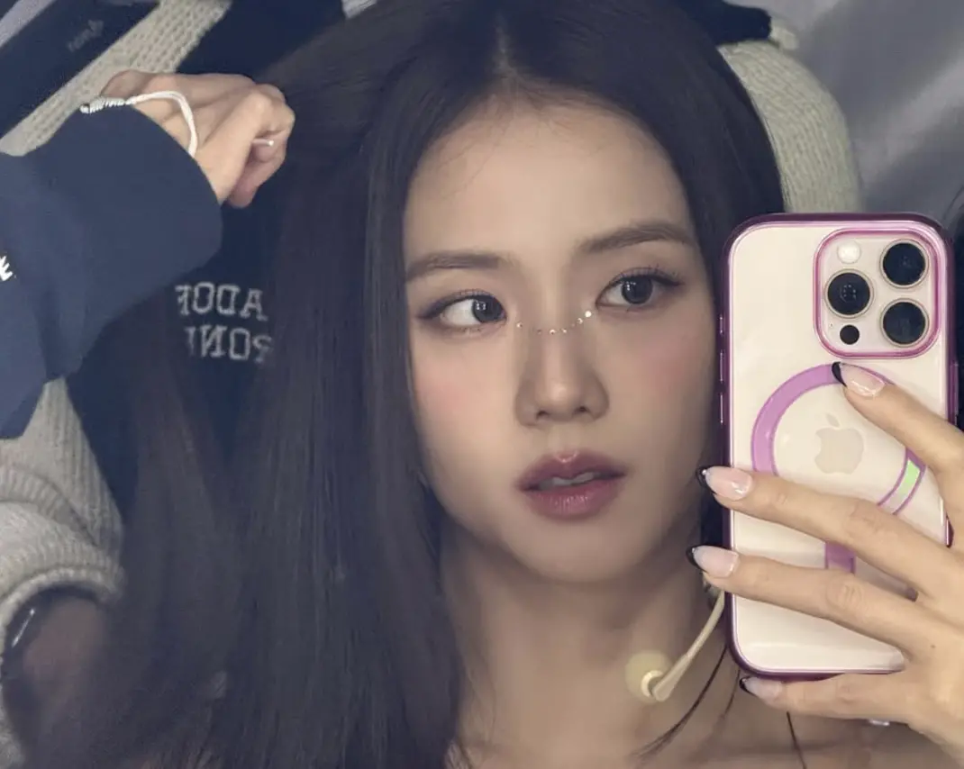 ▲BLACKPINK成員Jisoo（如圖）的哥哥金政勳涉嫌偷拍、散播不雅片，公司釐清真相中。（圖／JISOO IG）