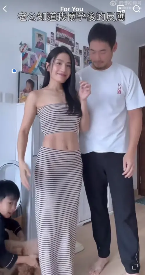 林芊妤(左)向粉絲分享自己懷上二寶的好消息。(圖/翻攝自林芊妤微博) ▲林芊妤(左)向粉絲分享自己懷上二寶的好消息。(圖/翻攝自林芊妤微博)