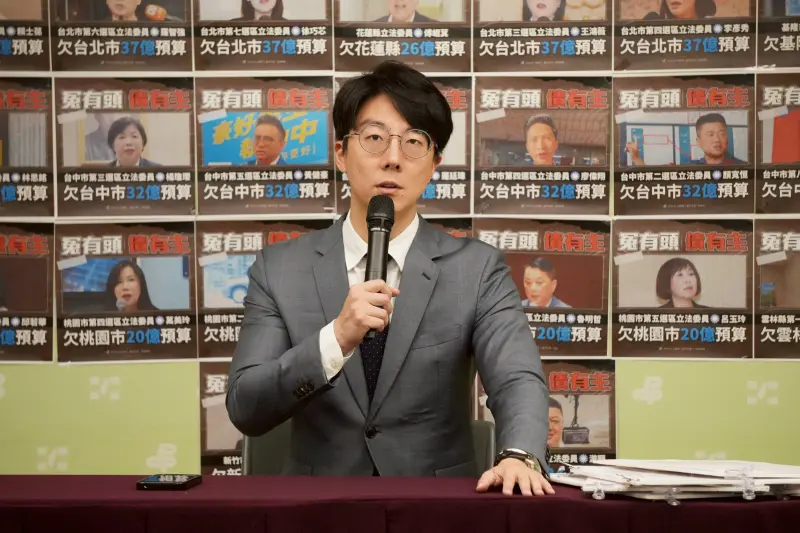 精心發動戰術！他曝藍白對綠委展開「人格毀滅戰」只為1目的