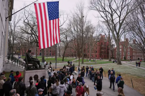 ▲美國總統川普與哈佛大學的衝突持續升溫。（圖／美聯社／達志影像）