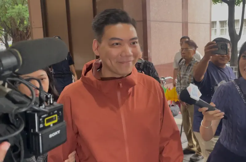 ▲罷瑤召集人賴苡任昨天向台北高等行政法院提起訴訟。(圖/記者葉政勳攝)
