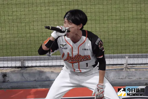 ▲統一獅應援團長York表示，自己為本質派，在意場上的勝負。（圖／記者陳云茹攝）