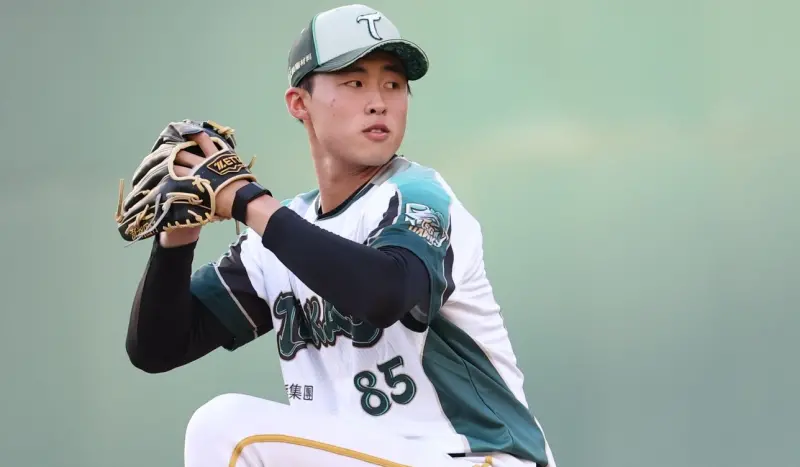 ▲中職今天迎接三地開打，台鋼雄鷹將於主場澄清湖棒球場迎戰排名墊底的富邦悍將，首戰推派去年選秀第2輪入隊的大物投手黃子豪先發，交手富邦洋投力亞士。（圖／台鋼雄鷹提供）