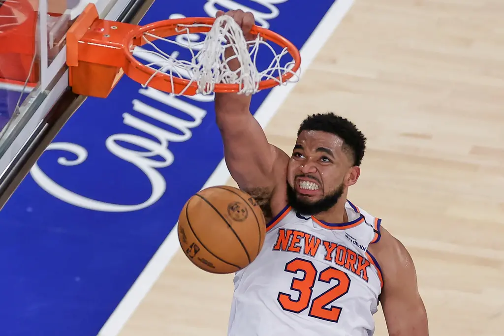 ▲紐約尼克在主場麥迪遜花園廣場以111：94擊敗印第安那溜馬，在東區決賽G5中成功續命。中鋒Karl-Anthony Towns砍下24分，用表現榮耀母親。（圖／美聯社／達志影像）