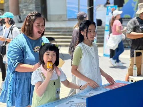 ▲(圖4)兩個女兒讓鍾欣凌懂得，真正的強大是能柔軟地擁抱生活的起伏。（圖片提供／齊石傳播）
